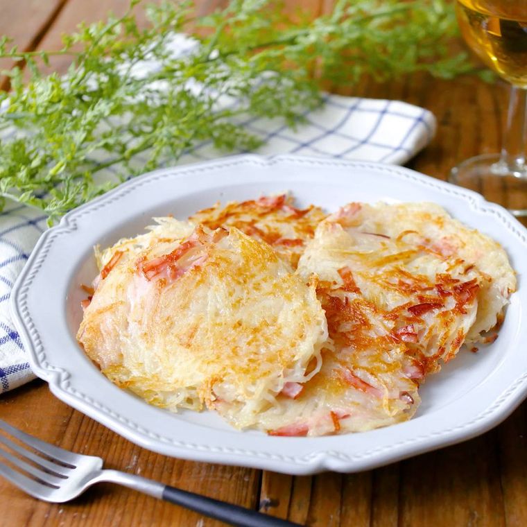 じゃがいもとハムのチーズ焼き