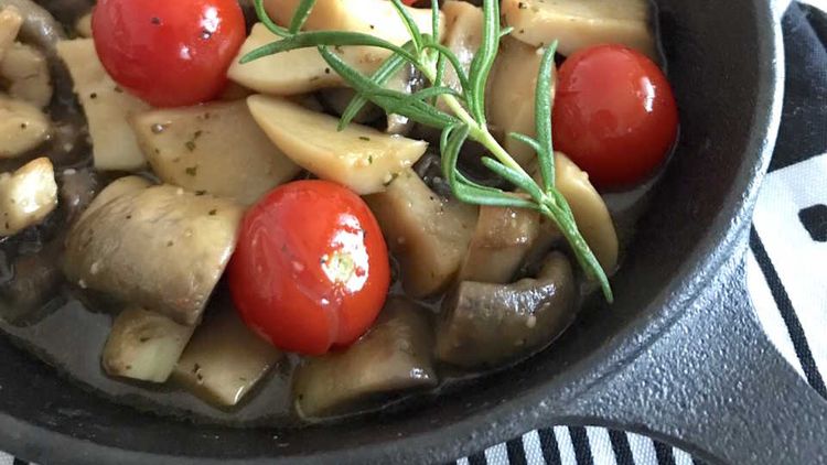 びっくりするほど簡単に アヒージョの素 でおうちバル気分 Macaroni