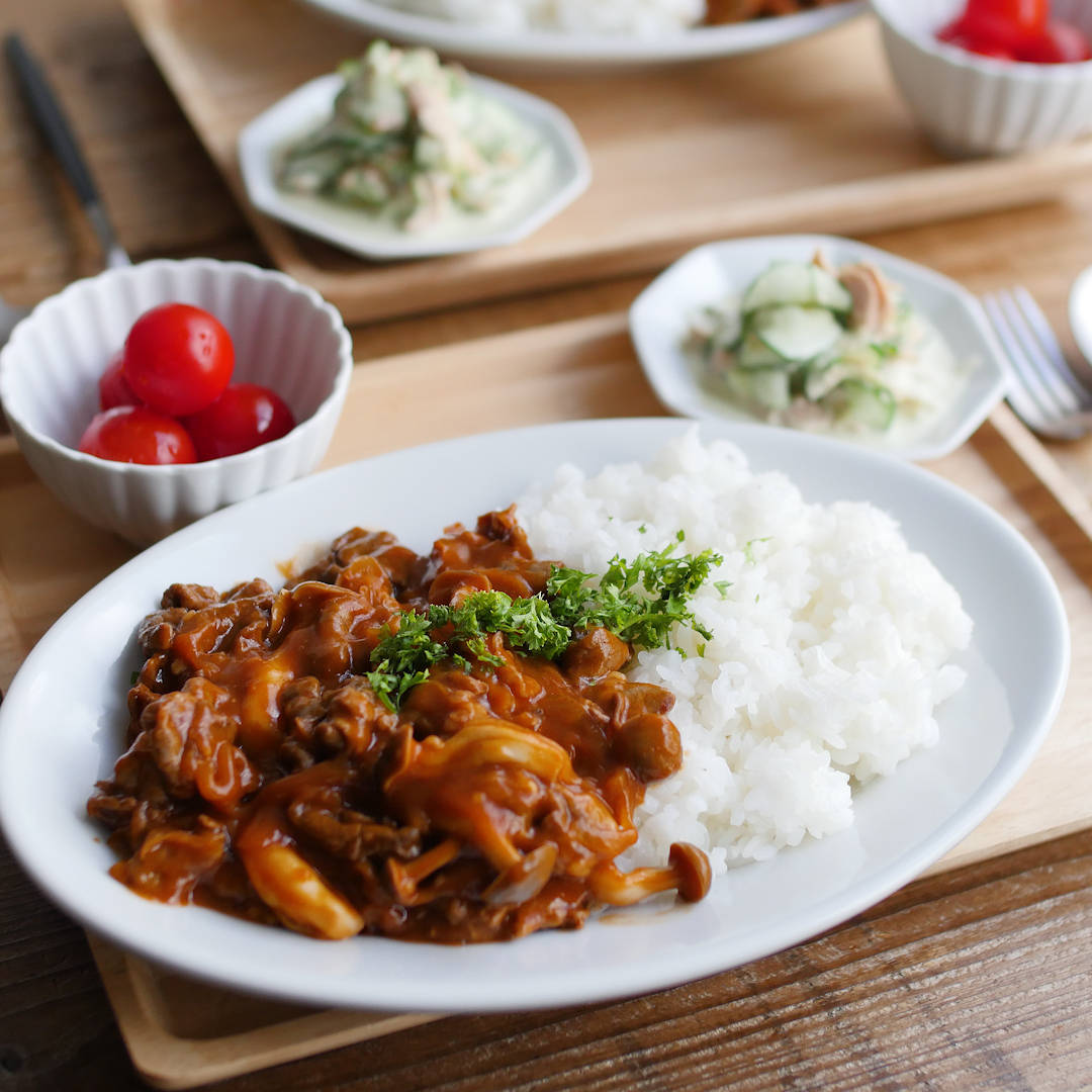 ハヤシライス に 合う おかず 簡単