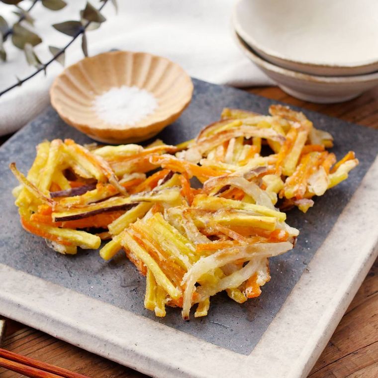 天ぷら粉なしでもサクサクさつまいものかき揚げ