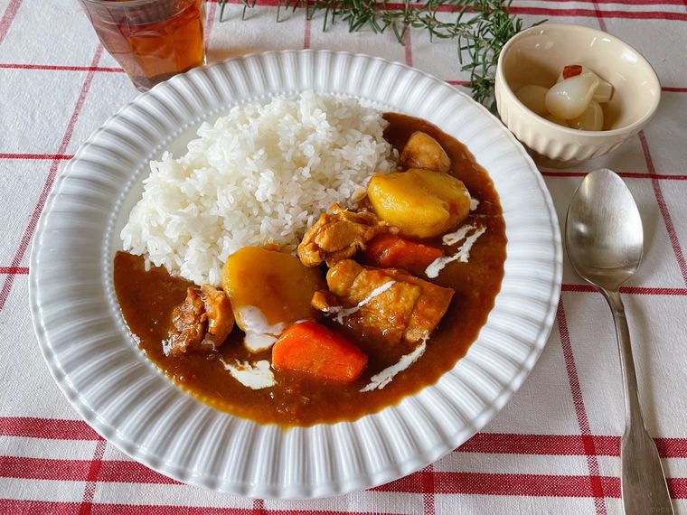 圧力鍋で作るチキンカレーの基本レシピ 注意点やメリットを押さえよう Macaroni