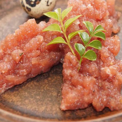戻りがつおは脂がたっぷり♩「かつおのタルタルステーキ」で濃厚さを実感!