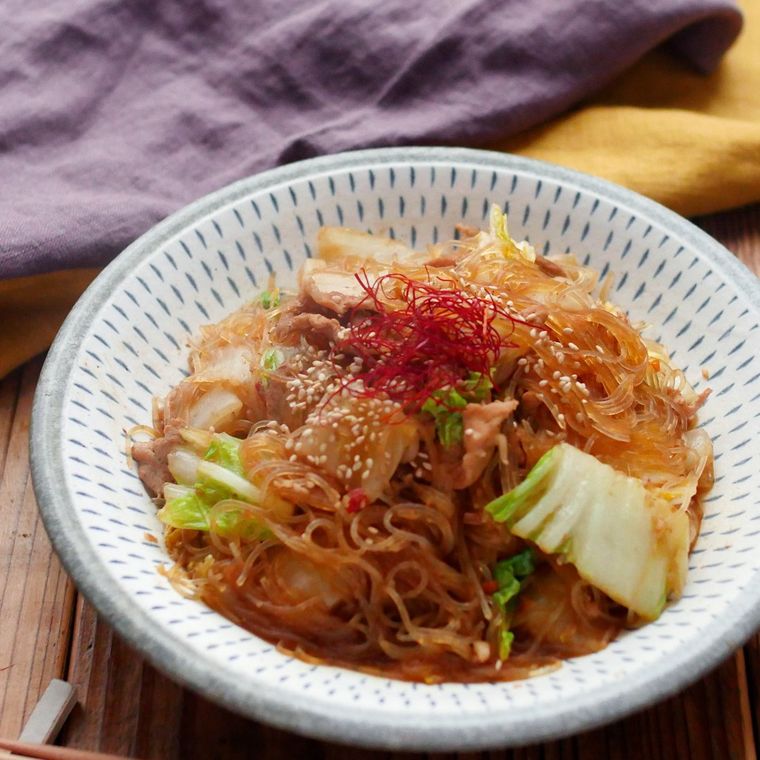 皿に盛られた白菜マーボー春雨