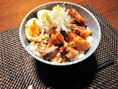 簡単ガッツリ飯！食欲そそる「チャーシュー丼」の人気レシピ10選