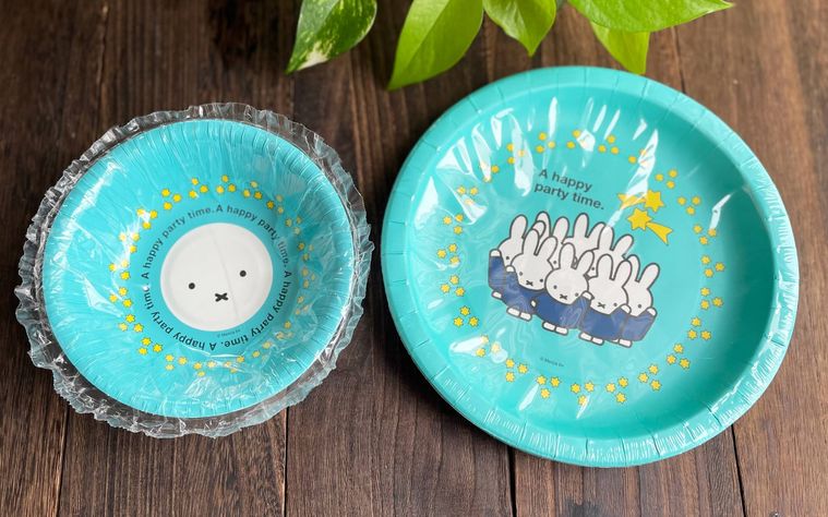 ダイソーで購入したミッフィーの紙皿