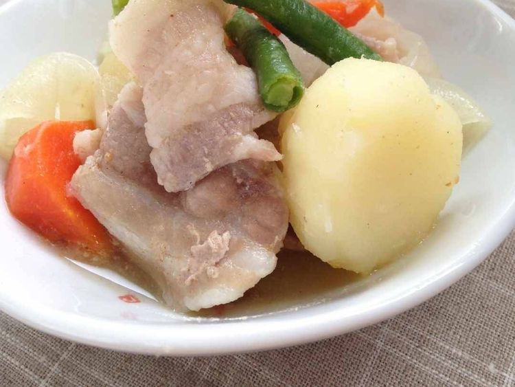 ほっこり味しみ 塩肉じゃが の基本レシピ 献立アイデア Macaroni