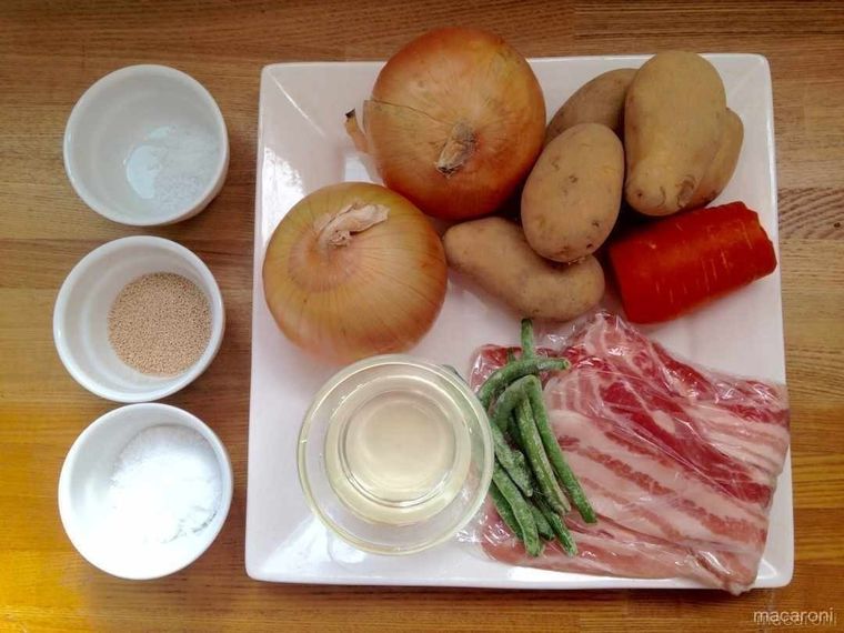 ほっこり味しみ 塩肉じゃが の基本レシピ 献立アイデア Macaroni