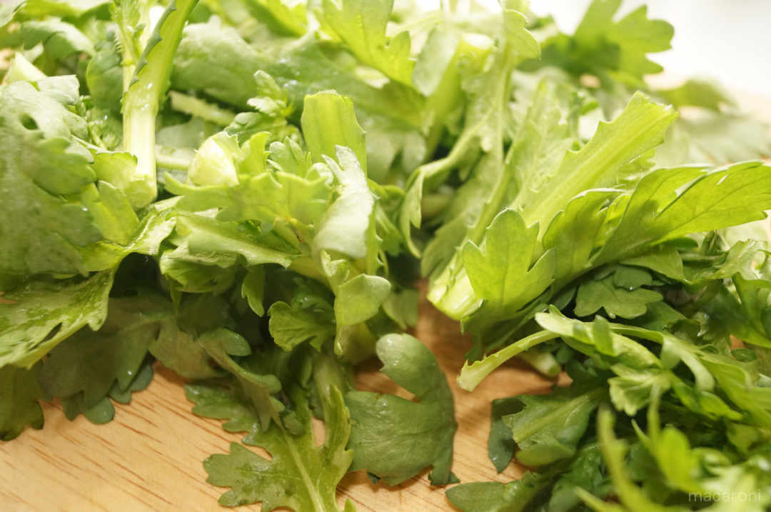 ふわトロでほろ苦 春菊の甘辛卵とじ はお鍋ひとつですぐおいしい Macaroni