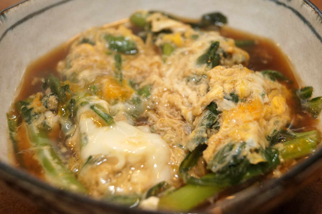 ふわトロでほろ苦 春菊の甘辛卵とじ はお鍋ひとつですぐおいしい Macaroni