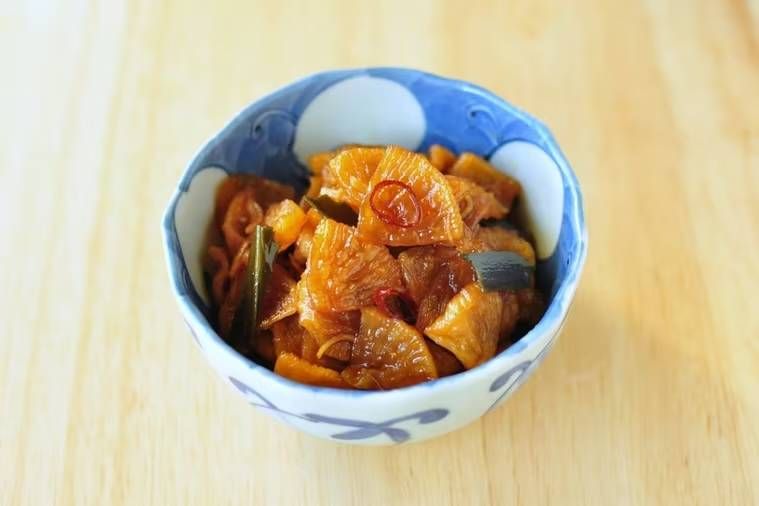 器に盛られた大根のハリハリ漬け