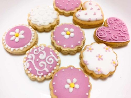 簡単かわいい アイシングクッキーの作り方 基本の絞り方 初心者向け Macaroni