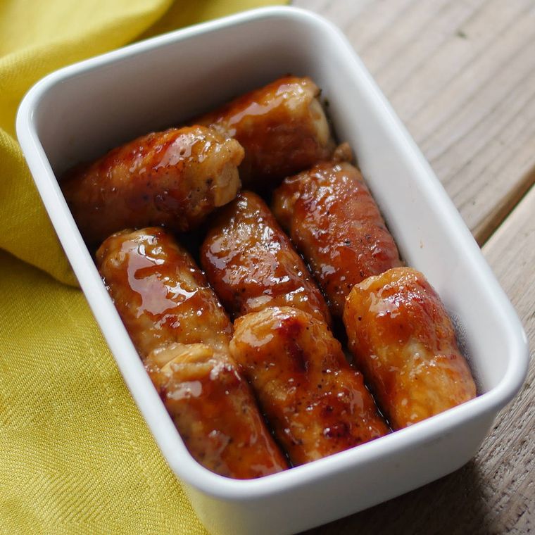 白いバットに入った肉巻き高野豆腐