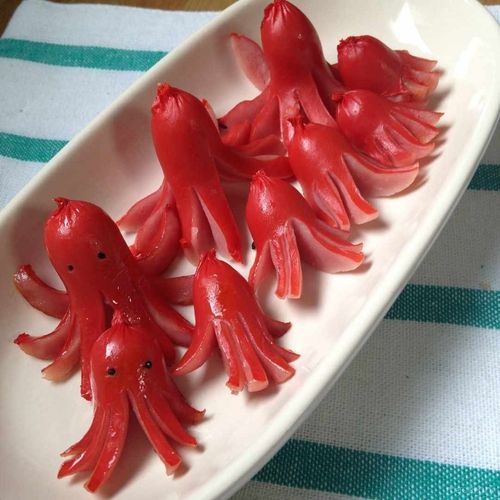 笑みがこぼれる 大小２つの タコさんウインナー の作り方 Macaroni