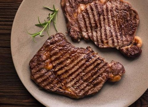 付け合わせはこれで完璧！ステーキに合う献立案22選【サラダ/副菜/スープ】