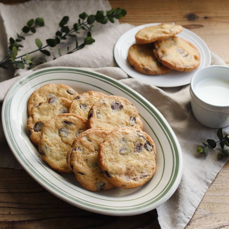 器に盛られたチャンククッキー