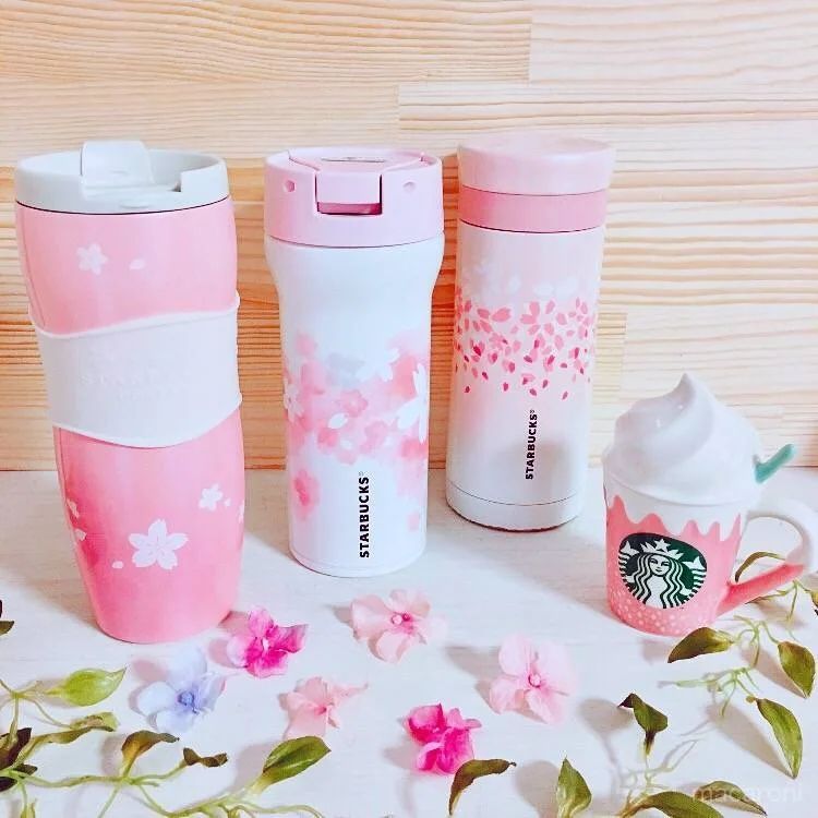 スタバマニアが大公開!9年間の歴代「さくらタンブラー」コレクションの画像