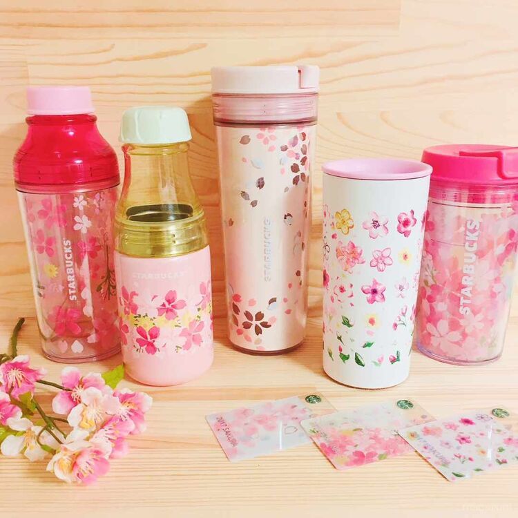 スタバマニアが大公開!9年間の歴代「さくらタンブラー」コレクションの画像