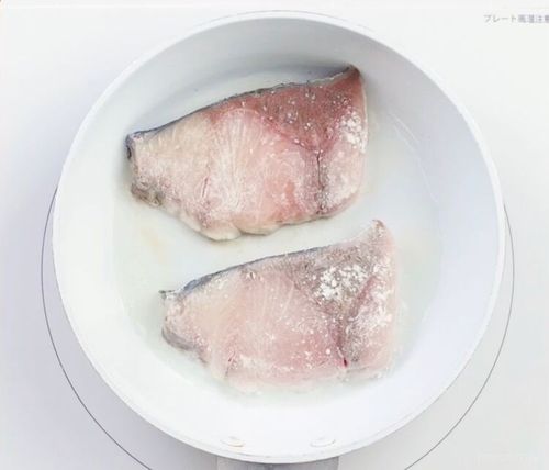 ぶりの照り焼き の基本レシピ 丁寧な下ごしらえでふっくら仕上げ Macaroni