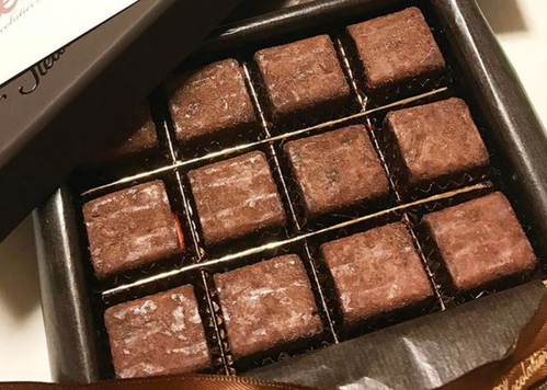 スイスの有名チョコレートブランド6選！日本で買える人気品も - macaroni