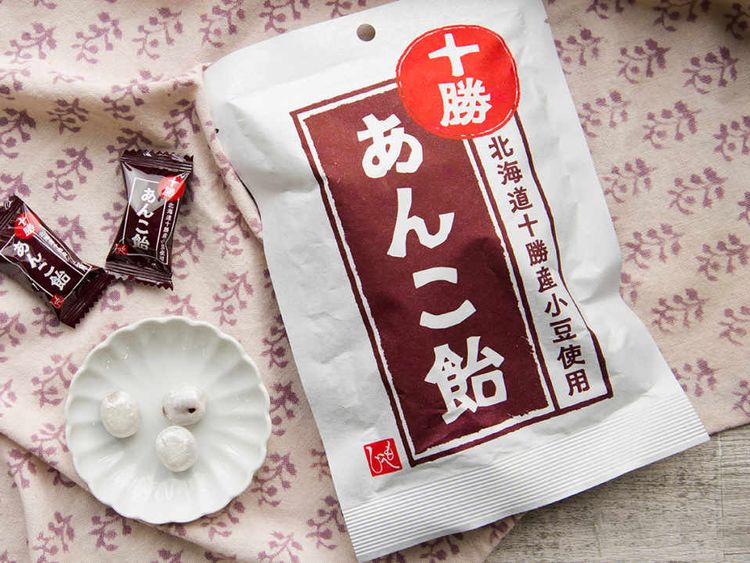 おしるこ風 カルディ あんこ飴 のサクッとろ感に手がとまらない Macaroni おしるこ風 カルディ あんこ飴 のサクッとろ感に手がとまらない Macaroni