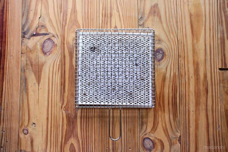 てとてとのおふたりは、トーストについてはトースターよりフライパンor焼き網派。