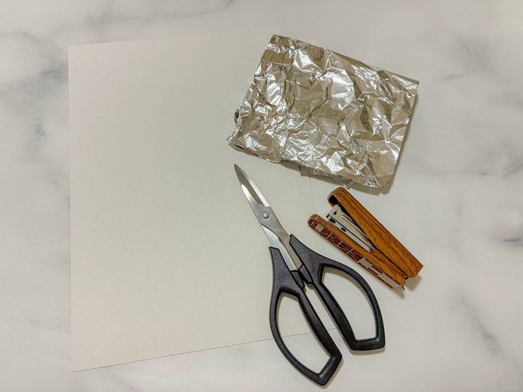 アルミホイル厚紙クッキー型に必要な材料