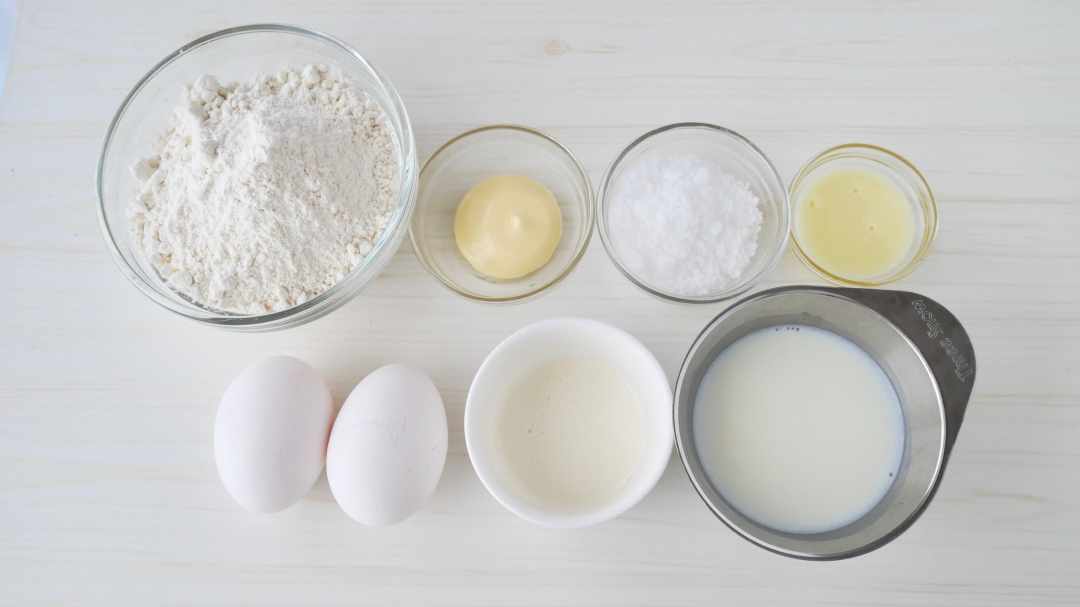 まるで本物!? ソムリエ流「目玉焼き風ケーキ」のレシピの画像