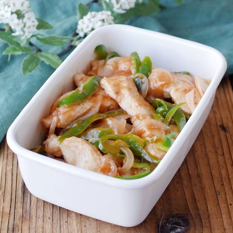 鶏むね肉のナポリタン炒め