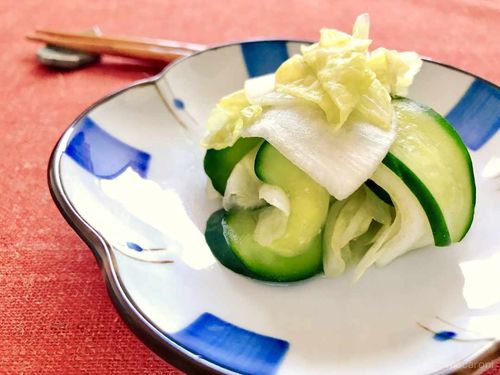 昆布茶で10分漬けるだけ 簡単な浅漬けの作り方 Macaroni