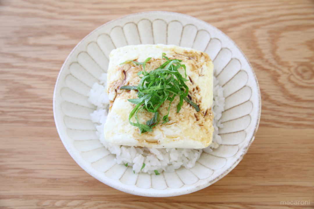 ３分で満腹めし Twitter発 豆腐丼 はヘビロテ料理に決まり Macaroni