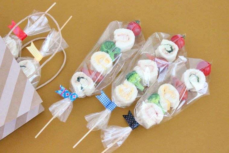 【まかない工作】材料2つで!「ひと串弁当」のわくわくラッピングの画像