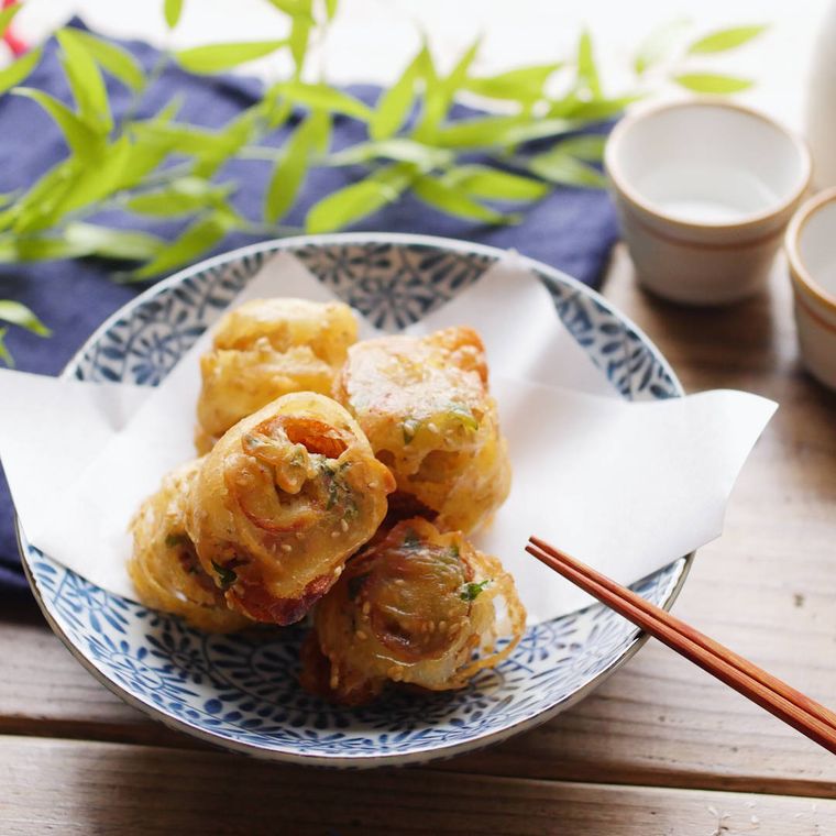 13. 揚げ焼きでOK。ちくわのひと口天ぷら
