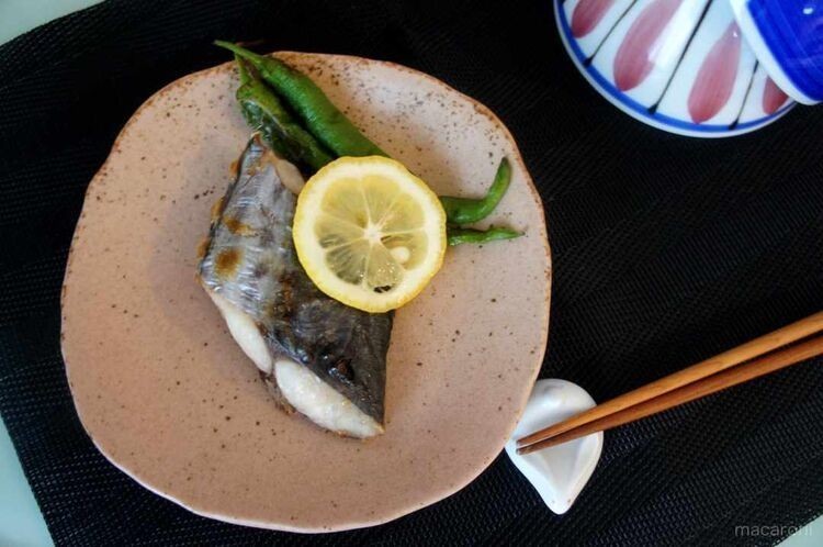 ひと手間加えてプロ並みに 基本の さわらの塩焼き の作り方 2ページ目 Macaroni