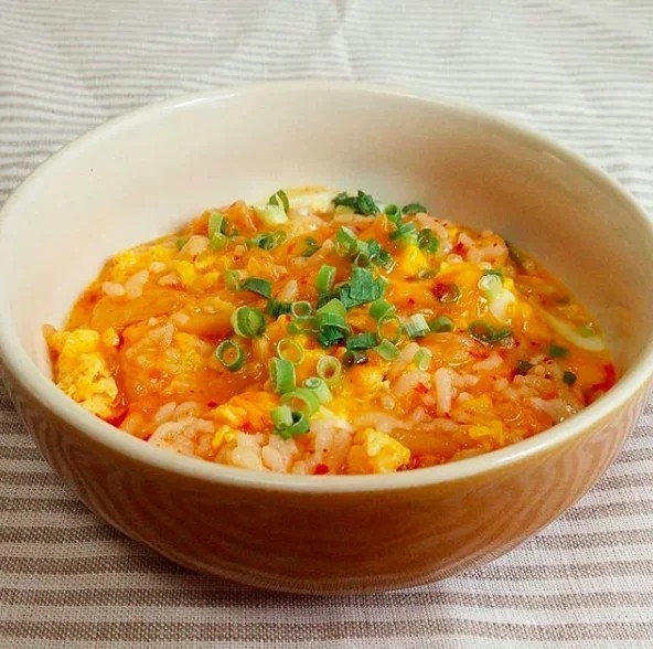 ピリ辛おいしい 基本の キムチ雑炊 の作り方 3ページ目 Macaroni ピリ辛おいしい 基本の キムチ雑炊 の作り方 3ページ目 Macaroni