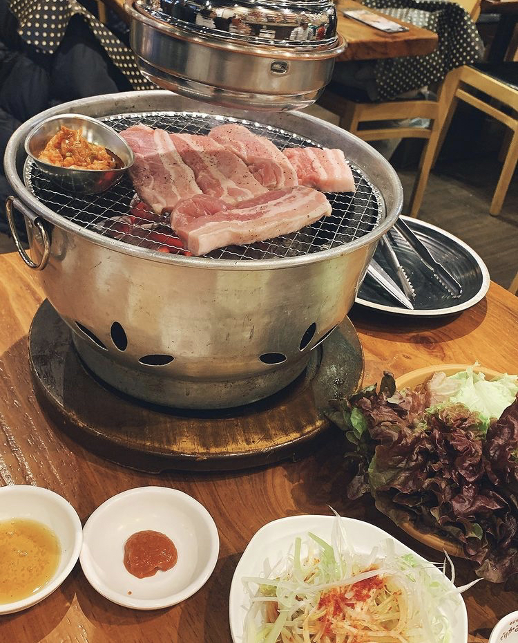 新大久保で本当におすすめの韓国料理25選 食べ放題やインスタ映えグルメが目白押し Macaroni