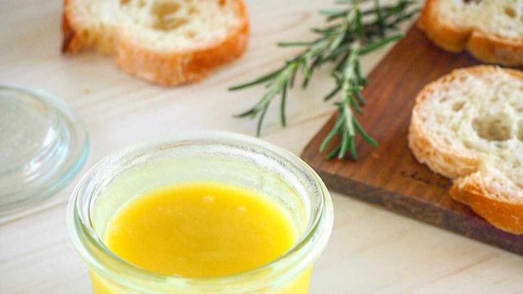 パンにすっと塗れる 手作りの やわらかバター でかしこく時短 Macaroni