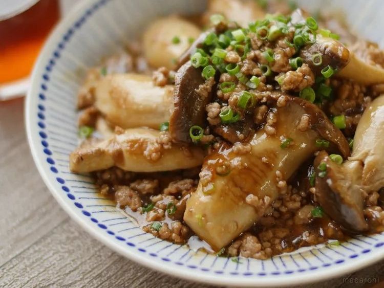 豚ひき肉 の人気レシピ35選 焼いても炒めても絶品すぎる Macaroni