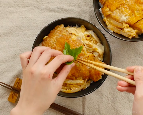 カツ丼 の基本レシピをプロが伝授 とろふわにするコツも必見 Macaroni