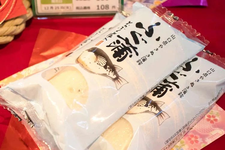 豪華なおせちがこの値段!ローソンストア100の「100円おせち」が本格派の画像