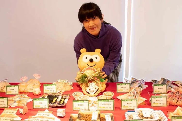 豪華なおせちがこの値段!ローソンストア100の「100円おせち」が本格派の画像