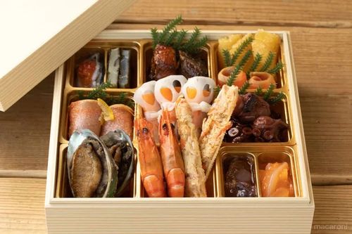 300個限定！お魚屋さんが作った本気の「さかなおせち」に心躍る - macaroni