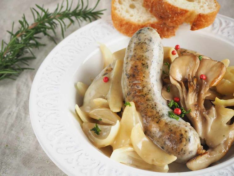 きのこやフランクフルトが入ったフリカッセ