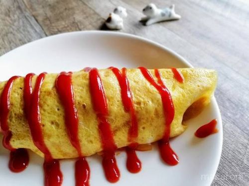 チキンライスが味の決め手！絶品オムライスの作り方