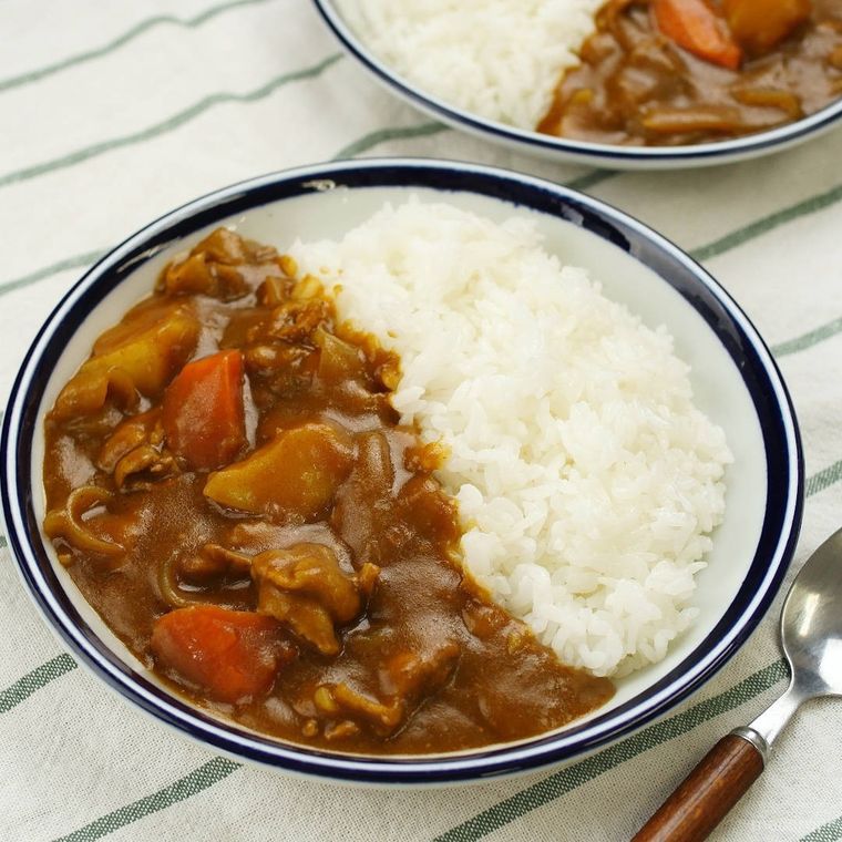 なつかしい豚こまぎれ肉とごろごろ野菜のポークカレー