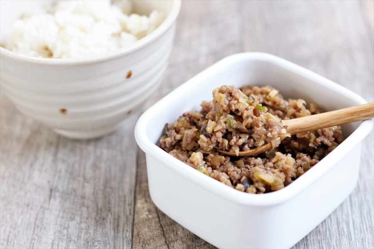 きのこの豚そぼろ