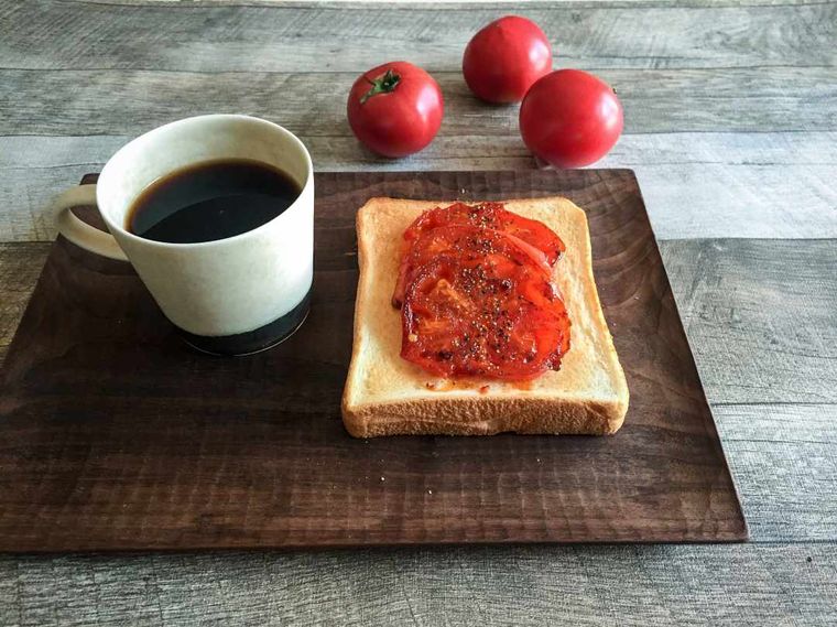 トマトのトースト