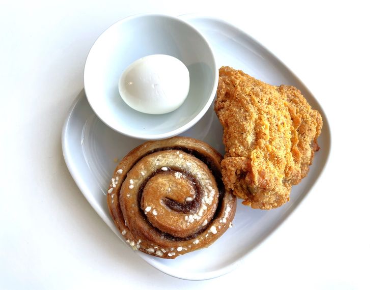 IKEAモーニングBセットを真上から撮影した画像