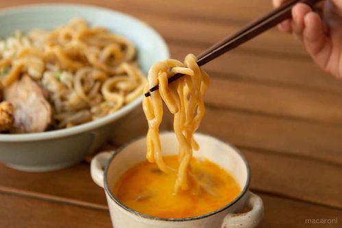 卵づけがツウ 完売続出のコンビニラーメンを大胆アレンジ Macaroni