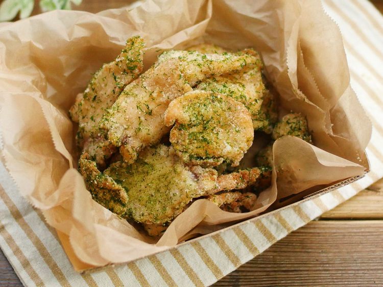 ついつい止まらない のりしおチキンチップス Macaroni