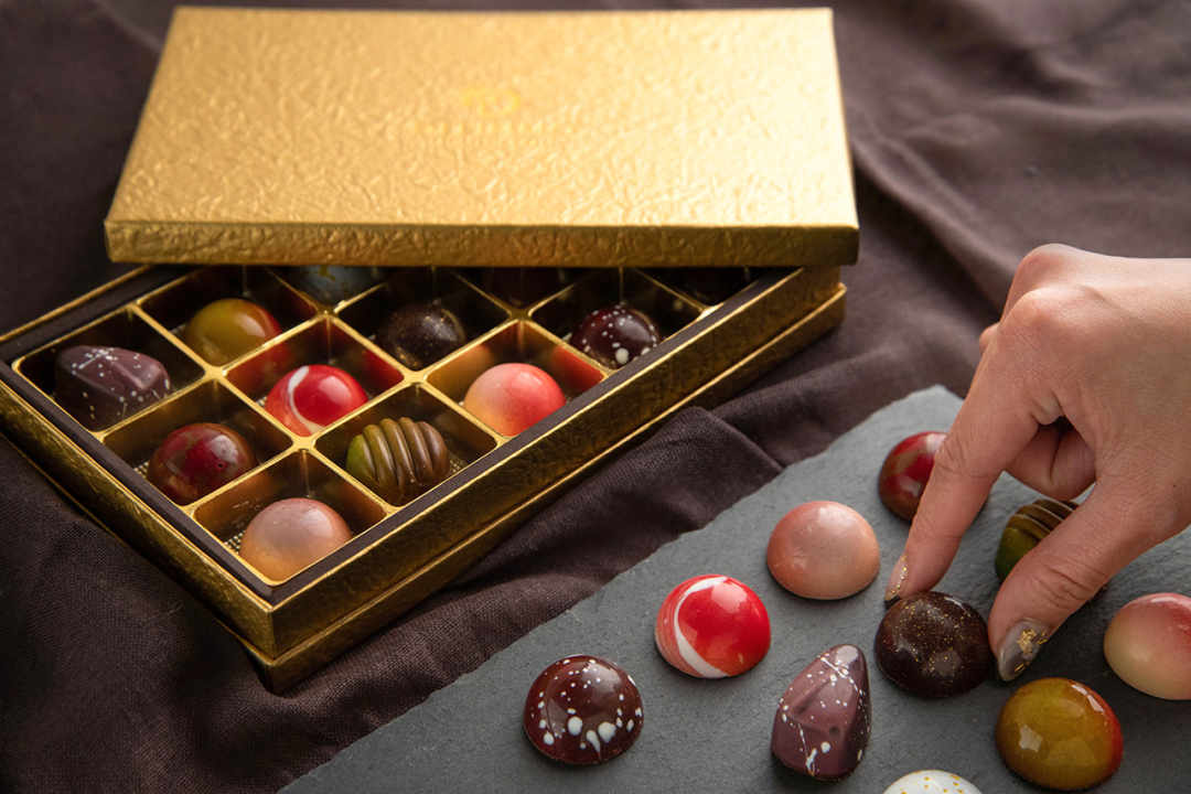 定番ケーキが一粒にギュ デリーモ ボンボンショコラアソート の新作フレーバーを実食 Macaroni